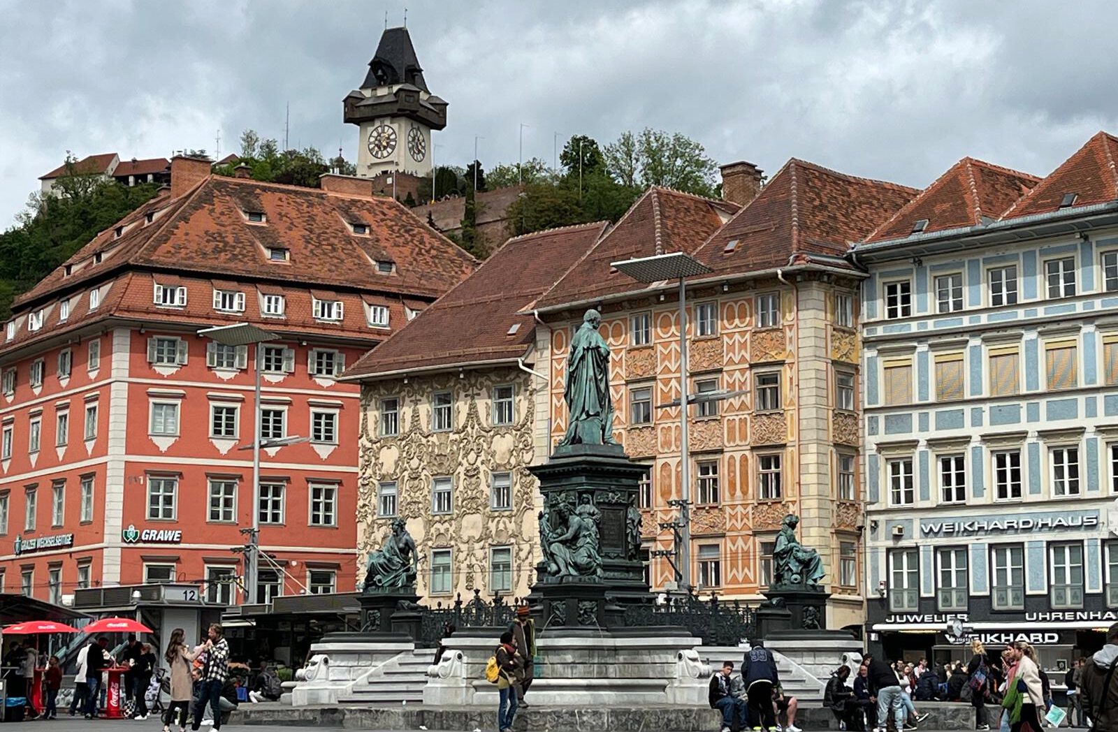 Test: Lorem ipsum dolor sit amet, consectetuer adipiscing elit. Aenean commodo ligula eget dolor. Aenean massa.